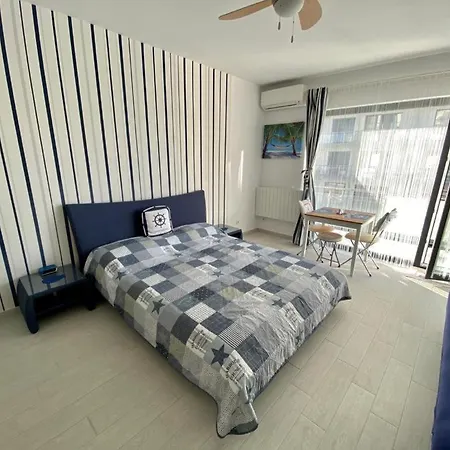 Nyota Rent Studio By The Sea Lejlighed *