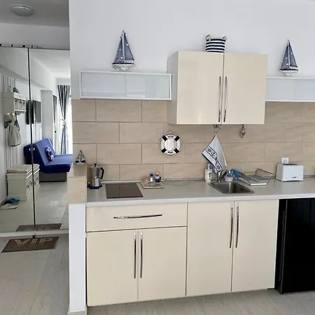 Nyota Rent Studio By The Sea Mamaia